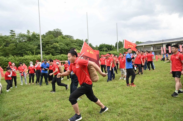 广西中烟机关党委举办“七一”表彰会暨红色运动会