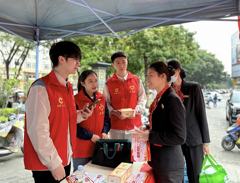 广西中烟南宁卷烟厂“真龙”青年志愿服务队开展“学雷锋志愿服务月”系列活动